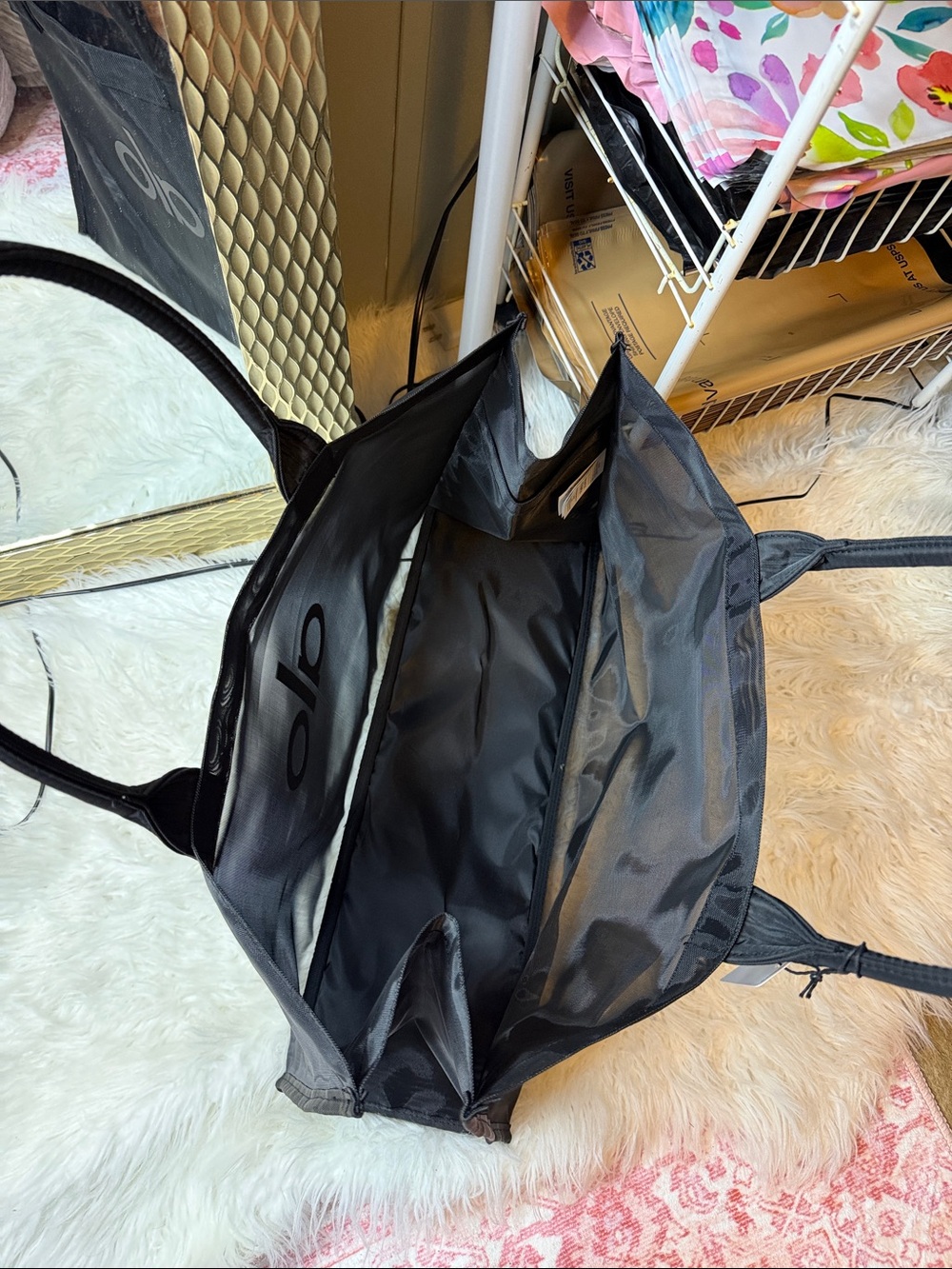 New Yoga Black Mesh & Nylon Tote - Picture 4 of 5